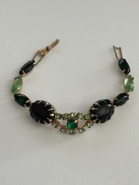 Vintage Gold Tone Bracelet Green Glass Stones Cabochons